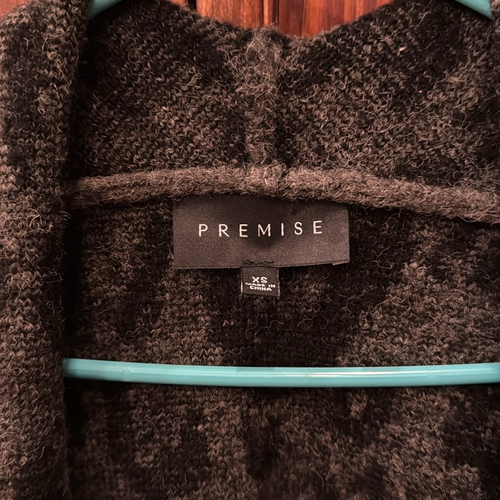 Cardigan - Picture 2 of 3